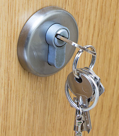 Tips to Select Good Locks for Homes and Offices